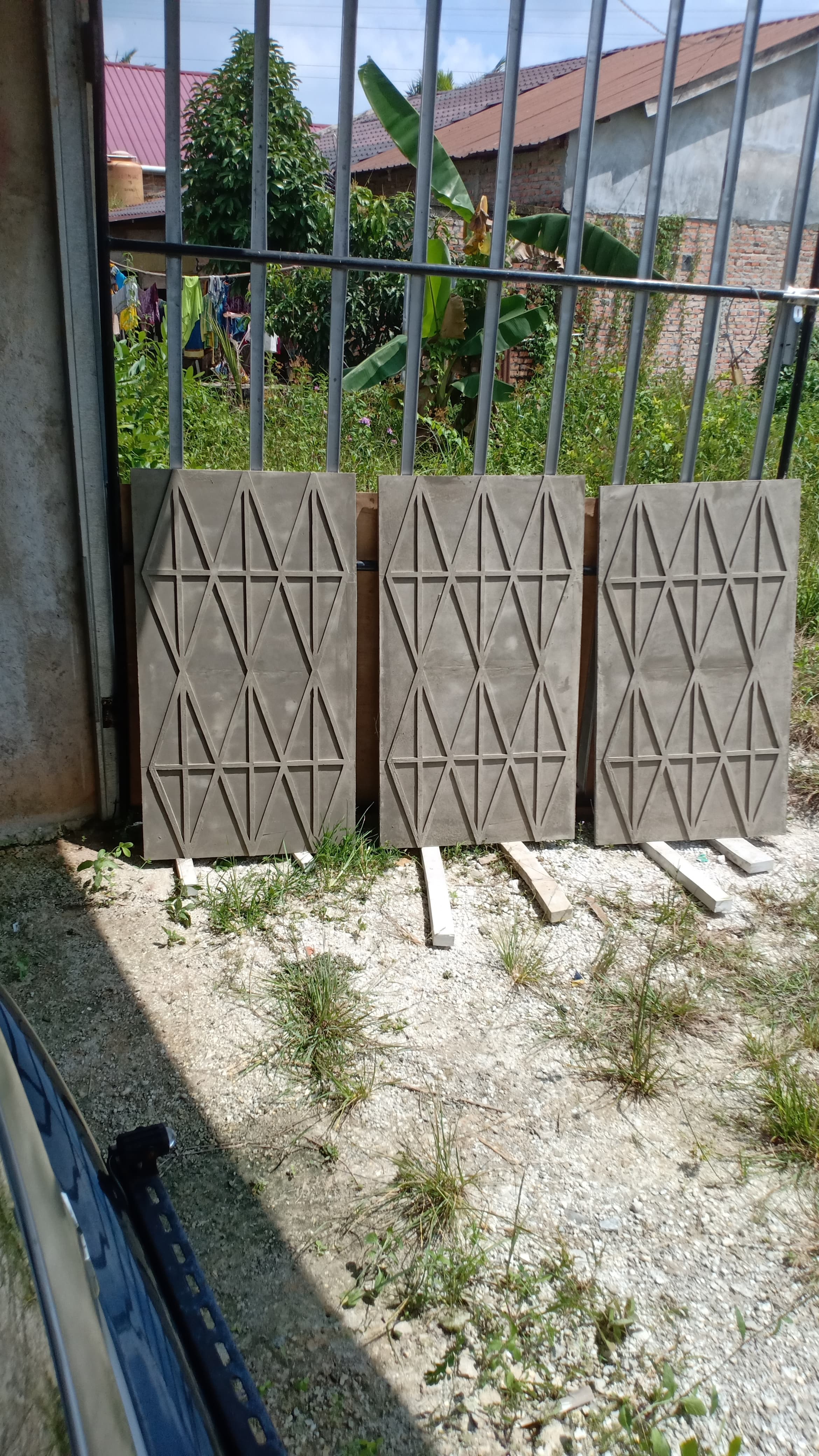 GRC Motif Pucuk Masif